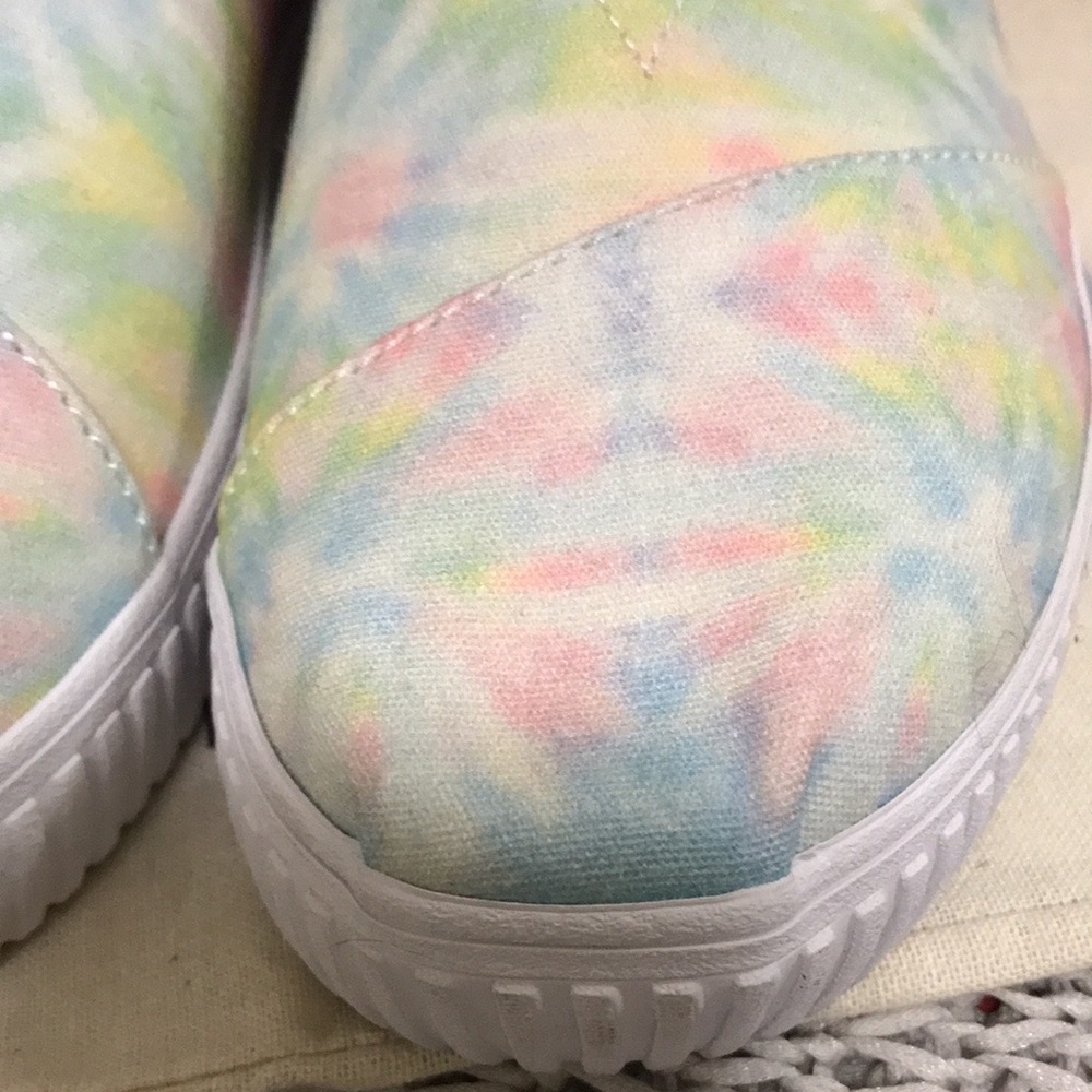 Toms Alpergata Indio Tie-Dyed Flats - Picture 13 of 16